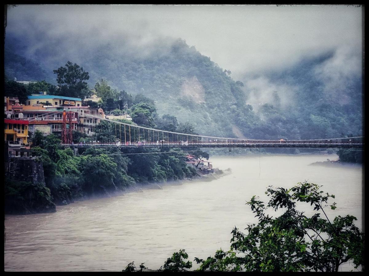 Shri Ganga View Guest House Risikés Kültér fotó