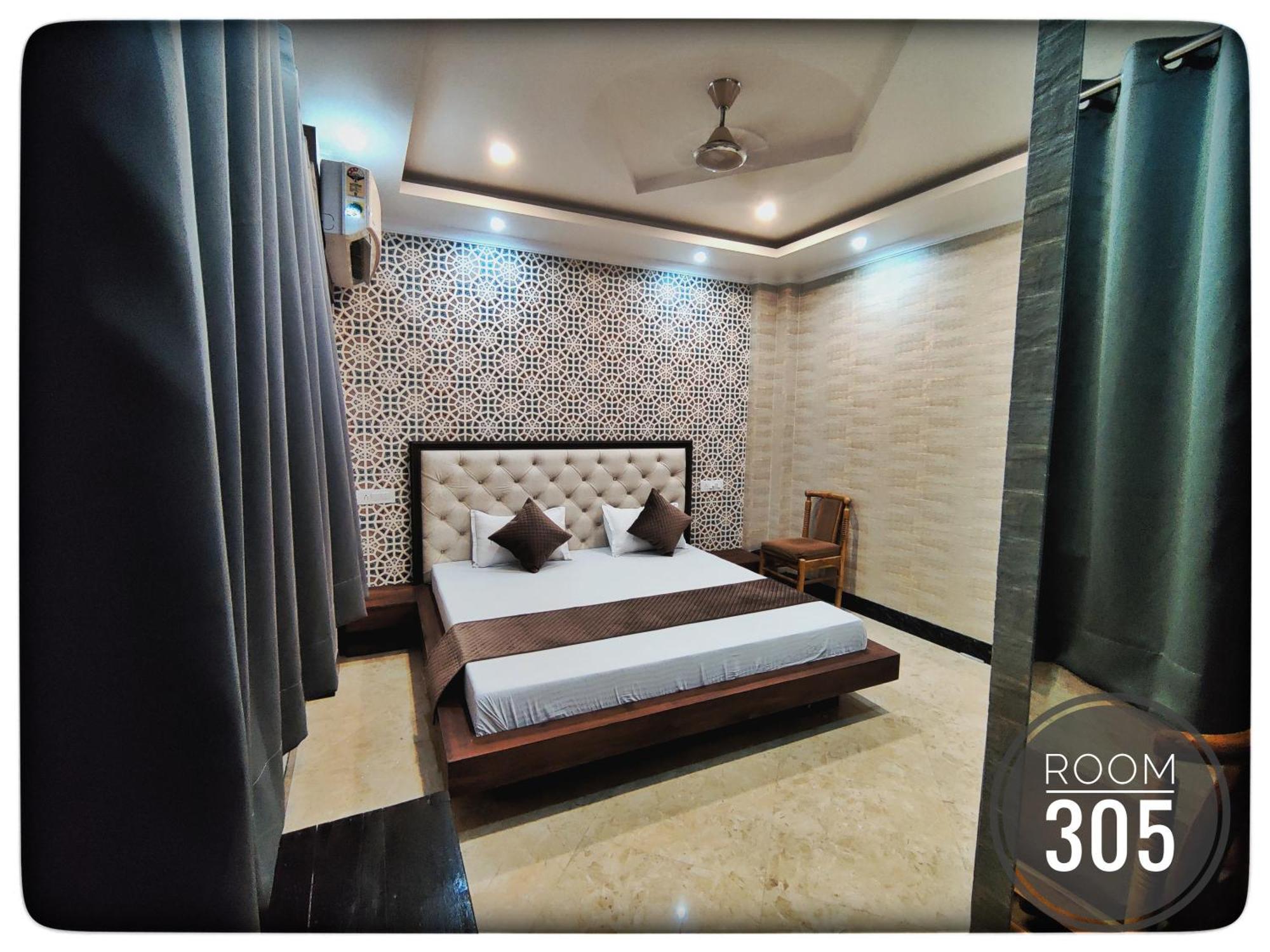 Shri Ganga View Guest House Risikés Kültér fotó