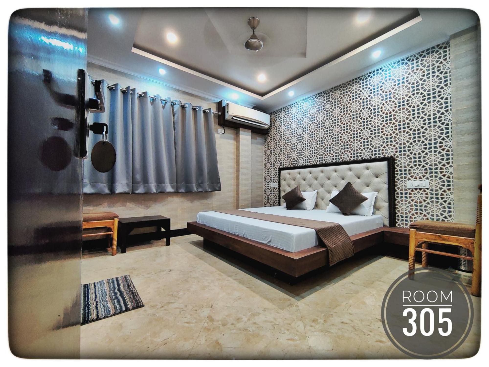 Shri Ganga View Guest House Risikés Kültér fotó